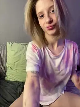 Snapshot of amorearte_m chatting on March 2025 02:06:01 PM amorearte m online show from March 2025 02:06:01 PM