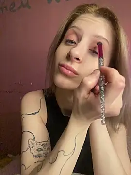 Snapshot of amorearte_m chatting on December 2025 02:48:01 PM amorearte m online show from December 2025 02:48:01 PM