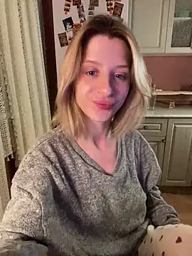 Snapshot of amorearte_m chatting on March 2025 07:42:02 PM amorearte m online show from March 2025 07:42:02 PM