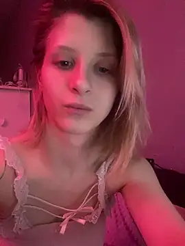 Snapshot of amorearte_m chatting on March 2025 03:11:02 PM amorearte m online show from March 2025 03:11:02 PM