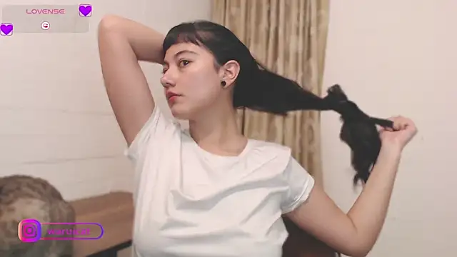 Snapshot of Laury_uri chatting on March 2026 12:17:01 AM Laury uri online show from March 2026 12:17:01 AM