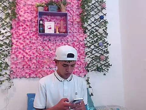 willians   0 online show from October 2025 04:12:01 AM