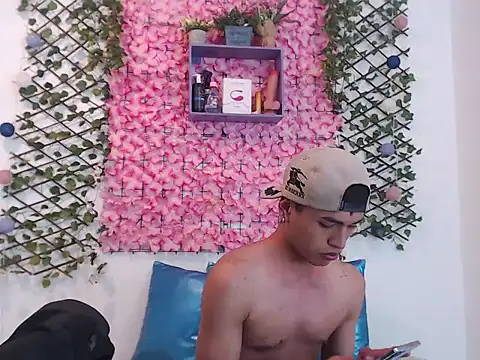 willians   0 online show from October 2025 04:25:02 AM