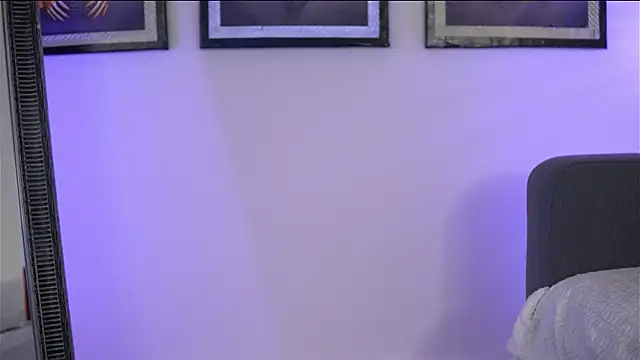 Snapshot of SophiaPotts chatting on April 2026 03:11:02 AM SophiaPotts online show from April 2026 03:11:02 AM