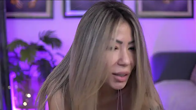 SophiaPotts online show from May 2026 02:01:02 AM