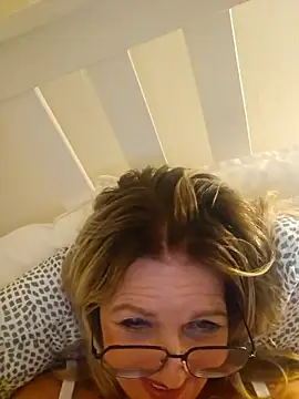 Melody73 online show from October 2025 12:32:02 AM