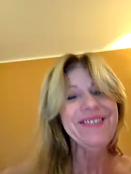 Melody73 online show from November 2025 07:03:02 AM