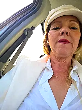 Melody73 online show from November 2025 11:47:02 AM