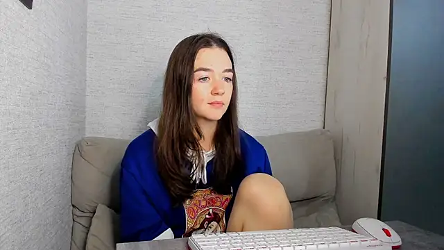 Snapshot of imyourdreams chatting on September 2025 03:18:02 PM imyourdreams online show from September 2025 03:18:02 PM