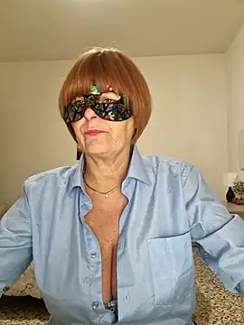 Snapshot of Gattina74 chatting on October 2025 06:41:02 PM Gattina74 online show from October 2025 06:41:02 PM