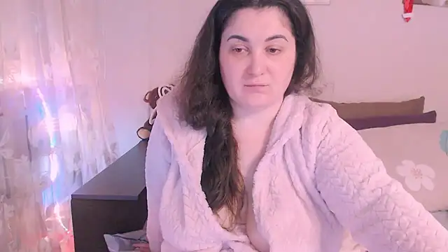 SoftLia online show from March 2025 07:12:01 PM