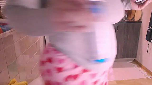 SoftLia online show from December 2024 05:51:02 PM