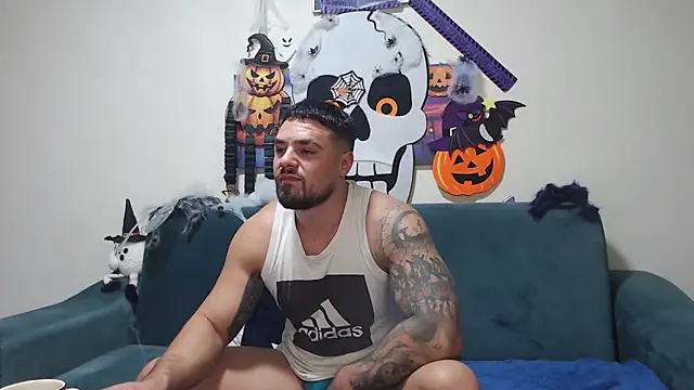 Snapshot of Tiberius_hunk chatting on November 2025 03:00:02 AM Tiberius hunk online show from November 2025 03:00:02 AM