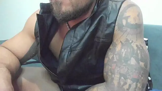 Tiberius hunk online show from March 2025 06:32:01 PM