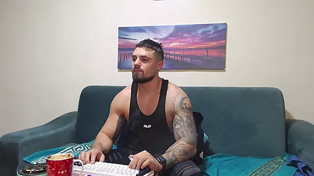 Tiberius hunk online show from January 2026 05:22:02 AM