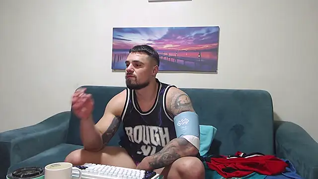 Tiberius hunk online show from January 2026 07:53:02 PM