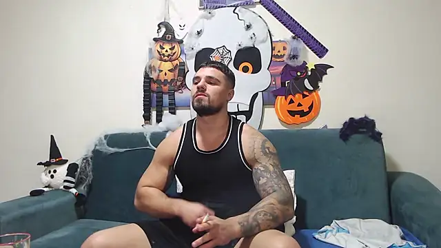 Snapshot of Tiberius_hunk chatting on November 2025 06:34:01 PM Tiberius hunk online show from November 2025 06:34:01 PM