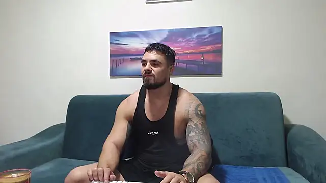 Snapshot of Tiberius_hunk chatting on November 2025 05:06:02 AM Tiberius hunk online show from November 2025 05:06:02 AM