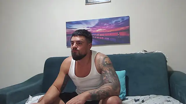 Tiberius hunk online show from October 2025 03:25:02 PM