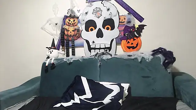 Snapshot of Tiberius_hunk chatting on October 2025 08:16:01 PM Tiberius hunk online show from October 2025 08:16:01 PM