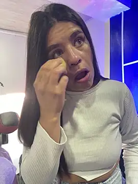 sofia 23x online show from December 2025 07:46:01 PM