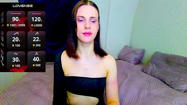 Nicole Redfields online show from April 2026 05:42:01 AM