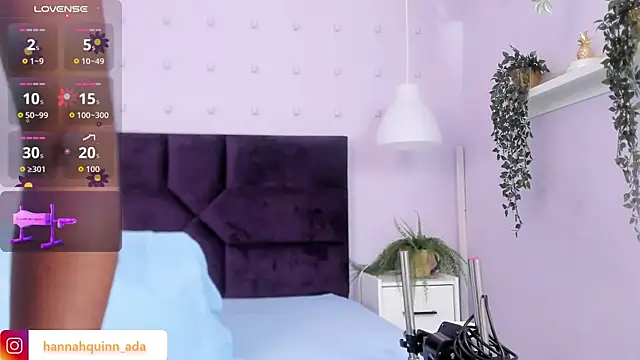 Hanaahquinn online show from September 2025 11:58:02 AM