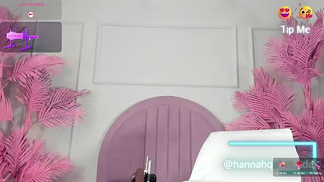 Hanaahquinn online show from February 2026 11:39:02 AM