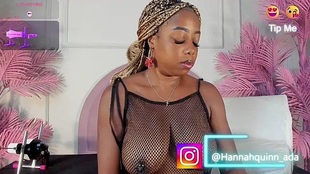 Hanaahquinn online show from February 2026 11:55:02 AM