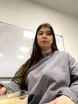 HannaJohnson online show from November 2025 05:55:02 AM