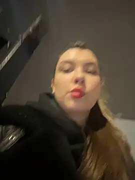 Snapshot of HannaJohnson chatting on March 2025 04:00:02 PM HannaJohnson online show from March 2025 04:00:02 PM