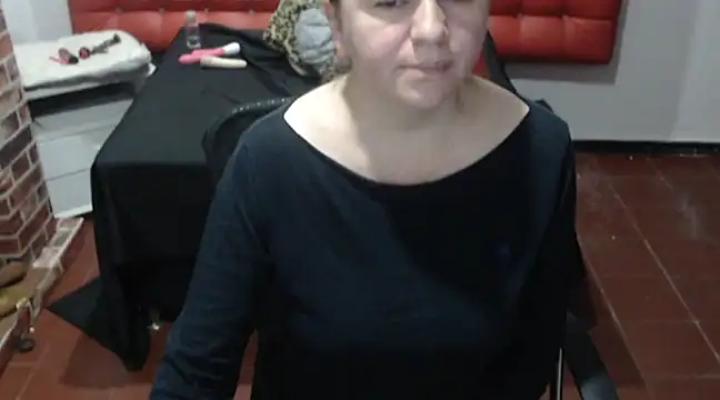 Snapshot of CrazzyJuana chatting on March 2025 08:05:02 PM CrazzyJuana online show from March 2025 08:05:02 PM