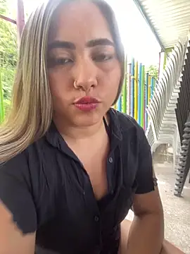 lunaxxx 69 online show from September 2025 08:04:02 PM