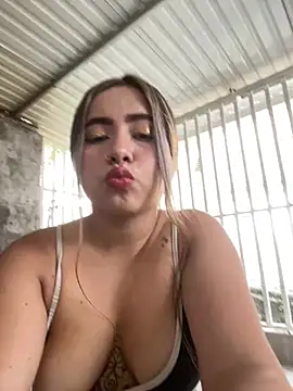 lunaxxx 69 online show from March 2026 09:15:01 PM