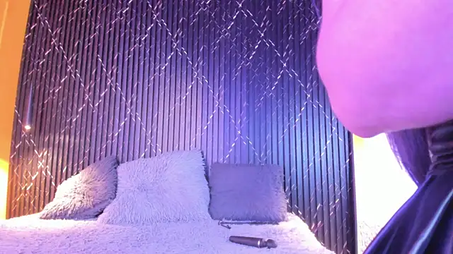 Annie paradise17 online show from October 2025 12:09:01 AM