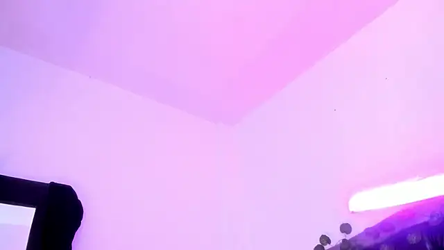 Snapshot of Andrew_Wolff chatting on March 2025 07:13:02 AM Andrew Wolff online show from March 2025 07:13:02 AM