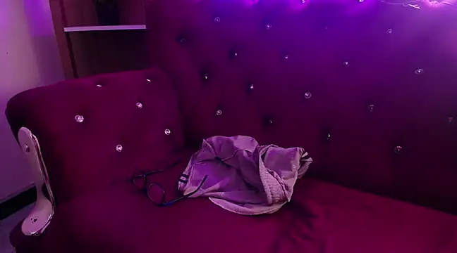 Snapshot of Andrew_Wolff chatting on March 2025 06:50:02 PM Andrew Wolff online show from March 2025 06:50:02 PM