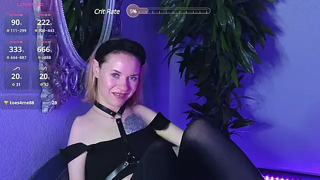 Snapshot of EmmaGallen chatting on March 2025 11:43:01 AM EmmaGallen online show from March 2025 11:43:01 AM