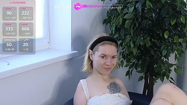 EmmaGallen online show from October 2025 09:21:01 AM