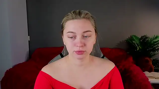 christie luv online show from February 2026 01:01:01 PM