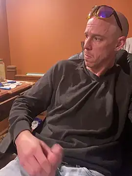 Mac ThunderCock online show from February 2026 09:36:01 PM