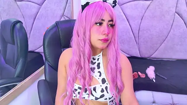 Sofia Daemon online show from November 2025 03:07:01 AM