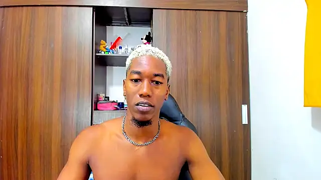 Snapshot of Dreamastercum_ chatting on October 2025 01:23:01 PM Dreamastercum online show from October 2025 01:23:01 PM