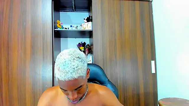Snapshot of Dreamastercum_ chatting on September 2025 08:26:01 PM Dreamastercum online show from September 2025 08:26:01 PM