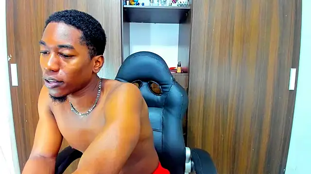 Snapshot of Dreamastercum_ chatting on September 2025 07:38:01 PM Dreamastercum online show from September 2025 07:38:01 PM
