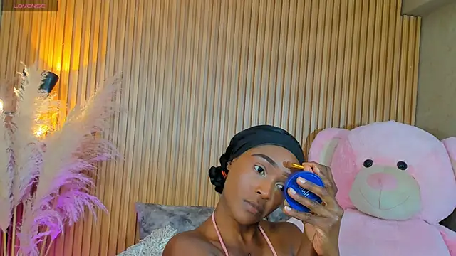 AlexiaAbbey online show from April 2026 06:42:01 PM
