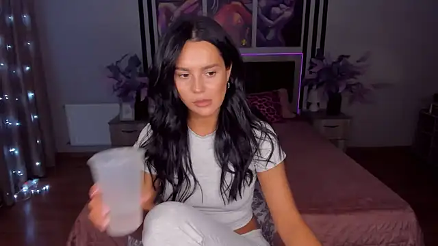 DanaSincere online show from September 2025 05:03:01 AM