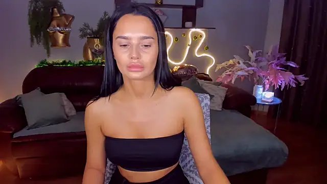 DanaSincere online show from December 2025 06:27:01 AM