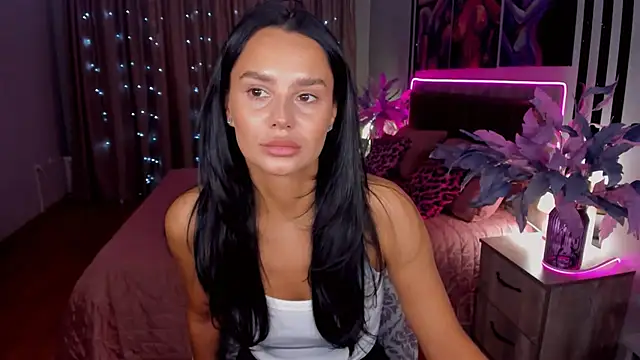 DanaSincere online show from October 2025 05:50:02 AM