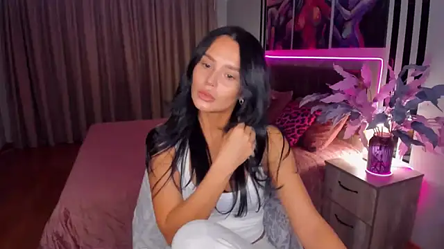 DanaSincere online show from October 2025 05:42:01 AM
